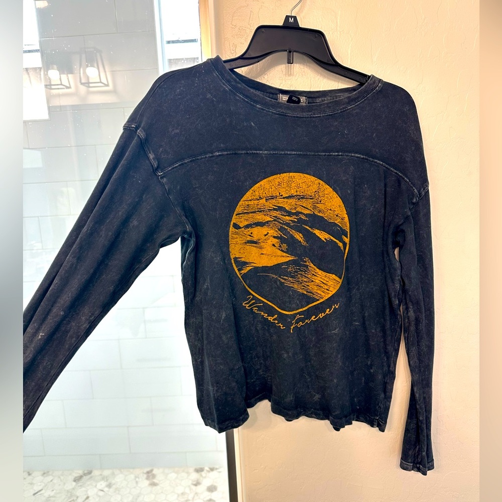 Billabong women’s WANDER FOREVER long sleeve tee size S